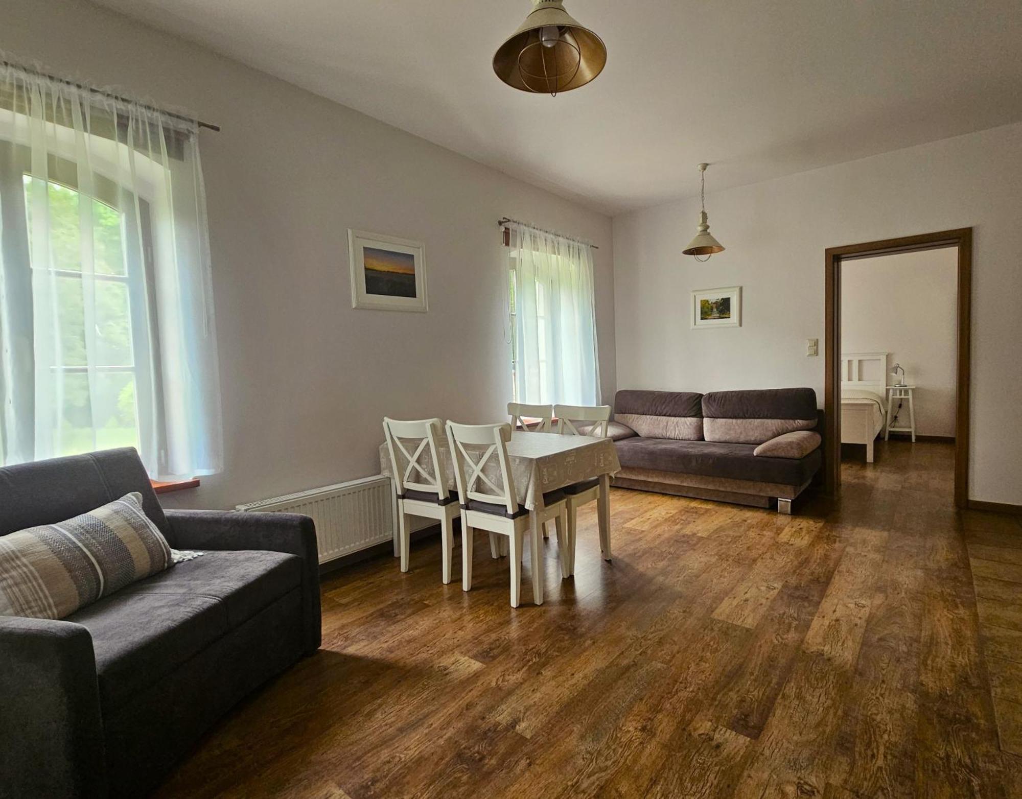 Gospodarstwo Nad Jeziorem Zalom  Exterior foto